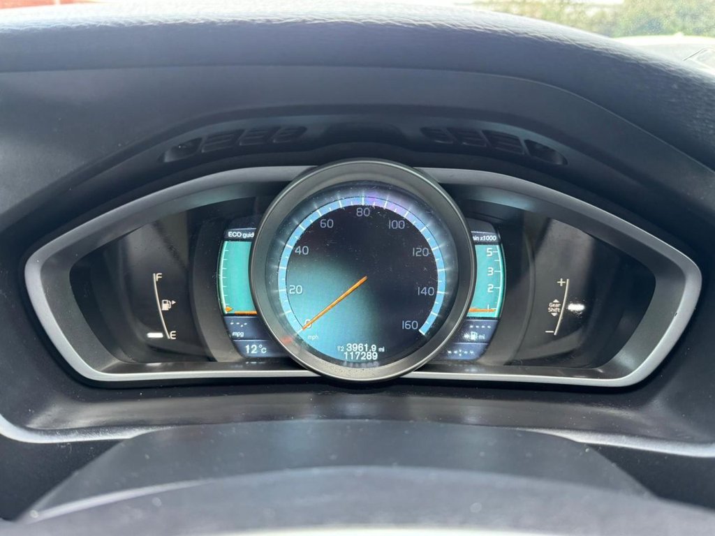 Used Volvo V40 2012 for sale - 77981497: Photo 48