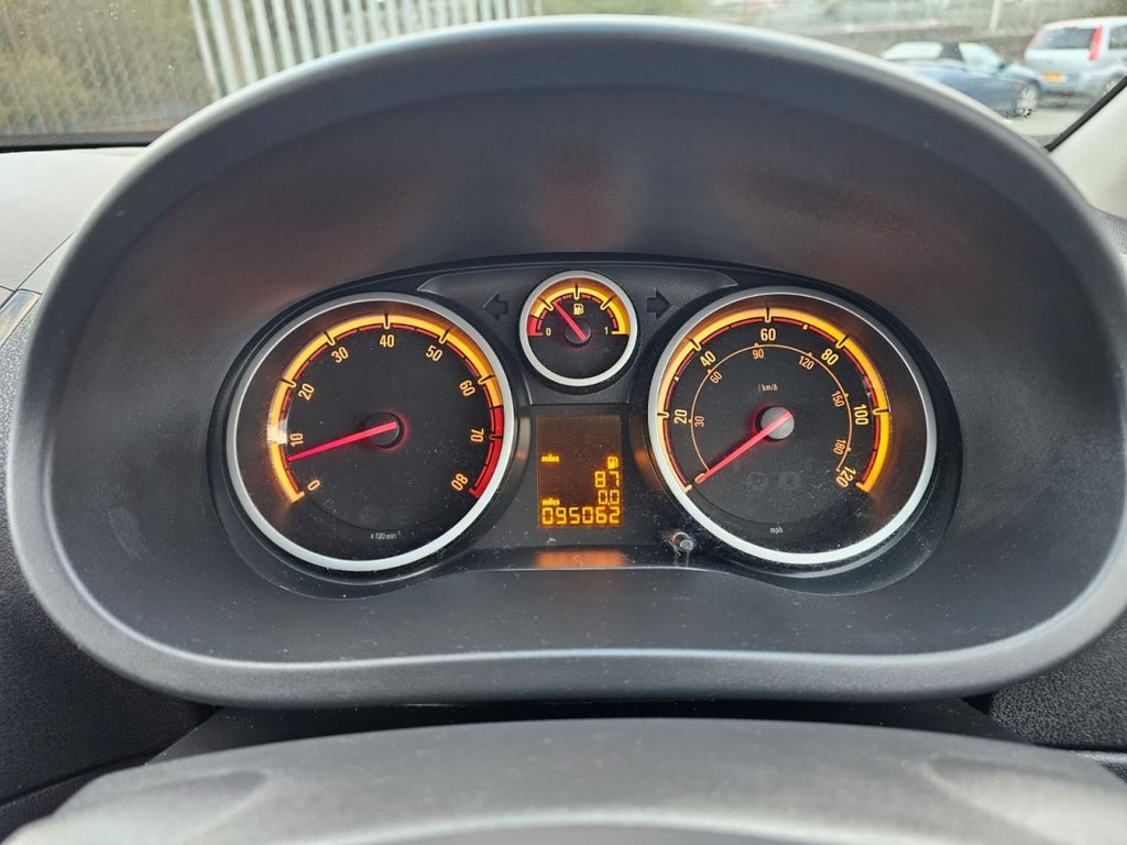 Used Vauxhall Corsa 2013 for sale - 74065588: Photo 32