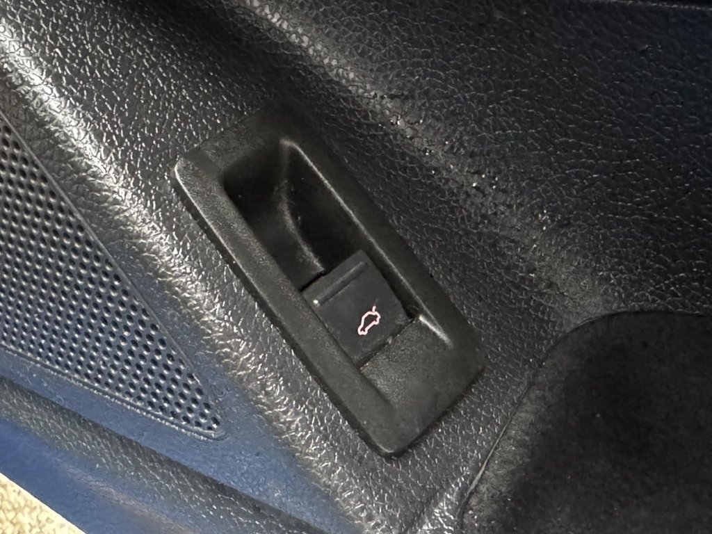 Used Volkswagen Scirocco 2013 for sale - 77572033: Photo 42