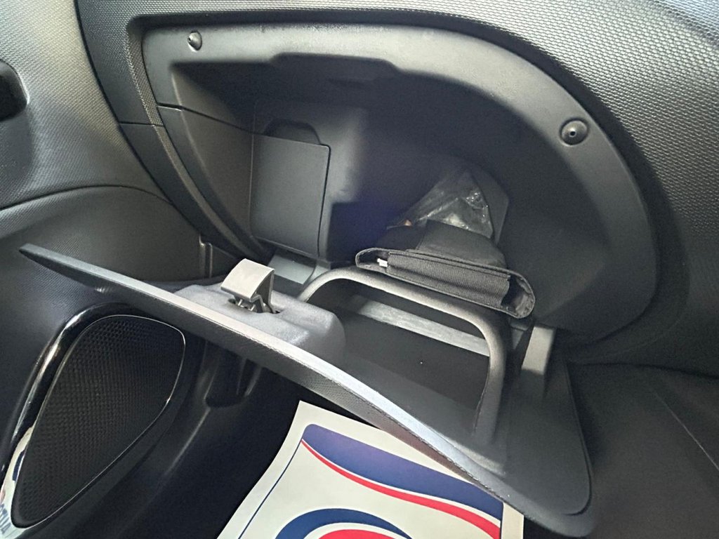 Used Renault Captur 2015 for sale - 77427780: Photo 38