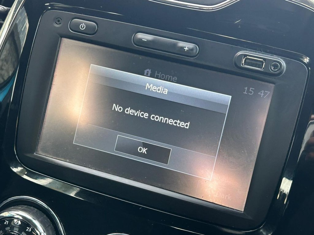 Used Renault Captur 2015 for sale - 77427780: Photo 41