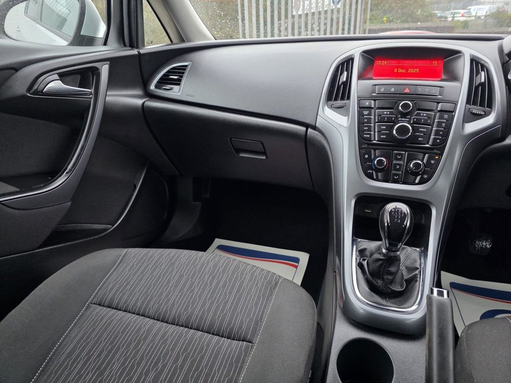 Used Vauxhall Astra 2015 for sale - 76883352: Photo 19