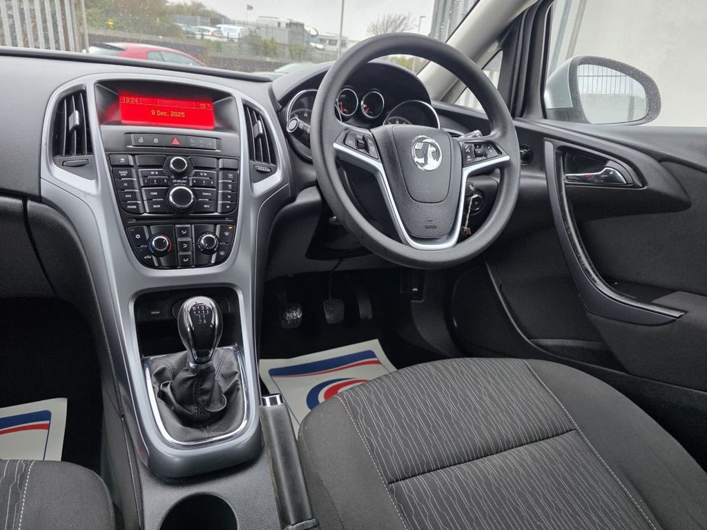 Used Vauxhall Astra 2015 for sale - 76883352: Photo 20