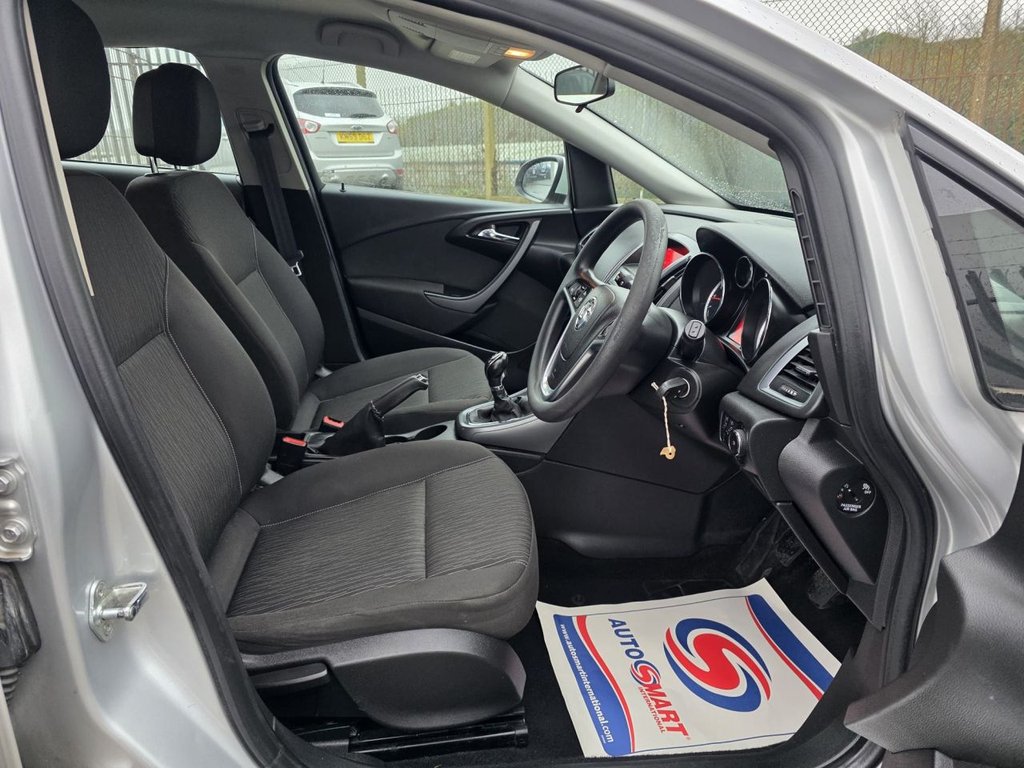 Used Vauxhall Astra 2015 for sale - 76883352: Photo 24