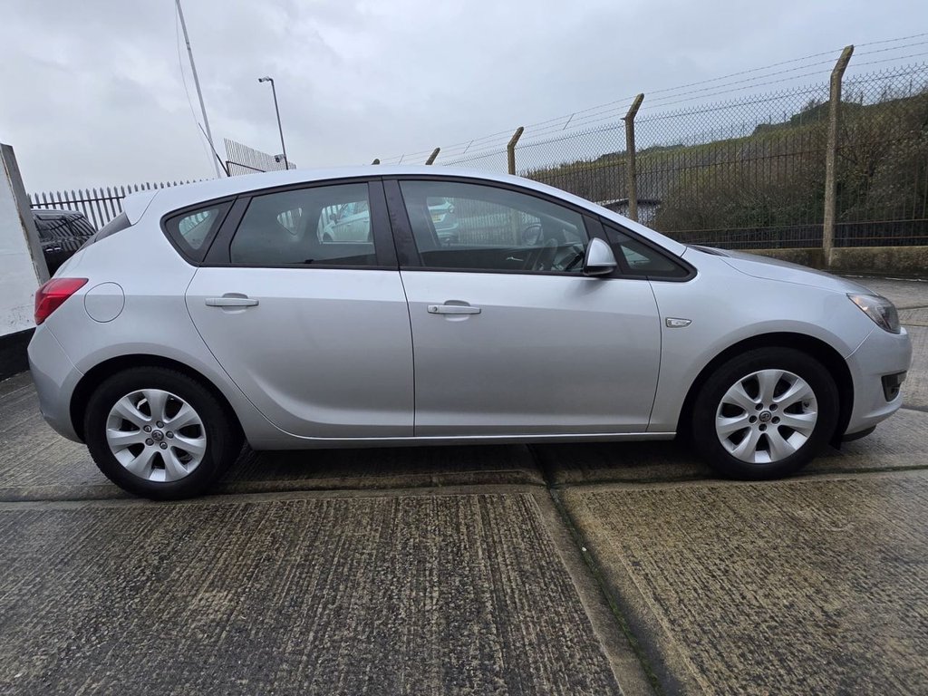 Used Vauxhall Astra 2015 for sale - 76883352: Photo 9
