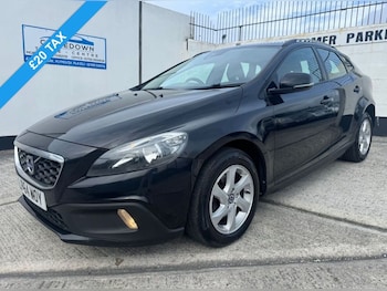 Used Volvo V40 2015 for sale - 78272368: Photo