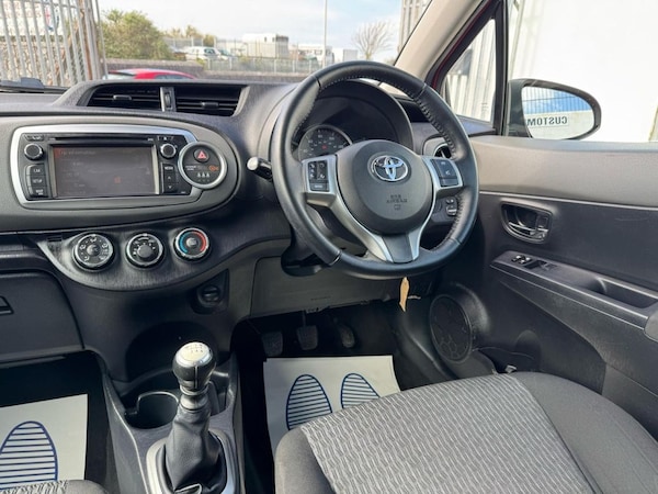 Used Toyota Yaris 2013 for sale - 74272786: Photo 18