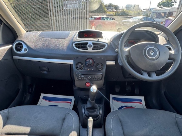 Used Renault Clio 2009 for sale - 75259268: Photo 19