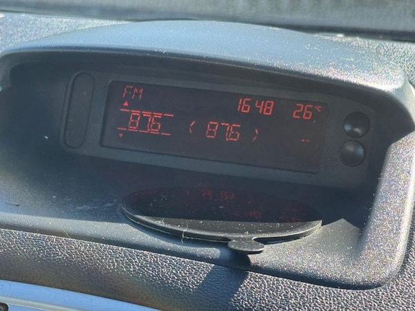 Used Renault Clio 2009 for sale - 75259268: Photo 28
