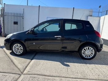 Used Renault Clio 2009 for sale - 75259268: Photo