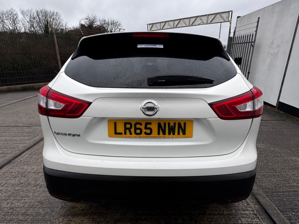 Used Nissan Qashqai 2015 for sale - 77263728: Photo 4