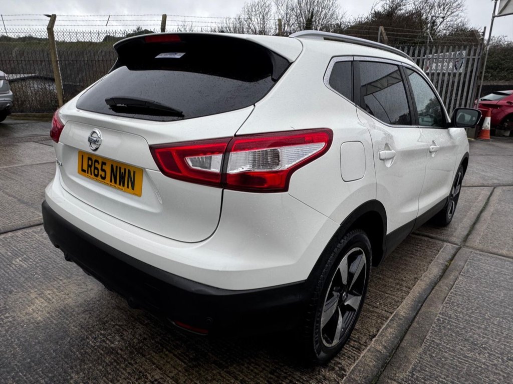 Used Nissan Qashqai 2015 for sale - 77263728: Photo 8