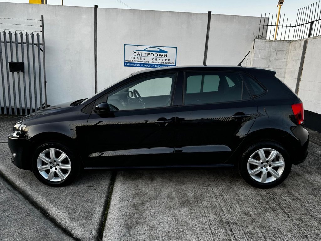 Used Volkswagen Polo 2011 for sale - 76962675: Photo 2