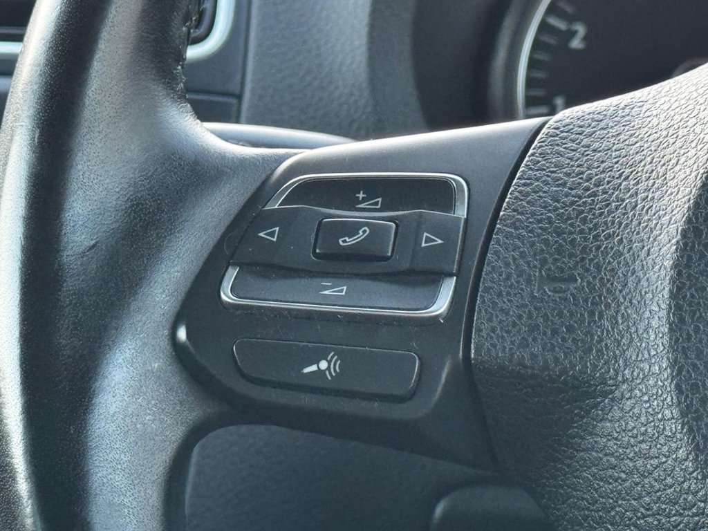 Used Volkswagen Polo 2011 for sale - 76962675: Photo 24