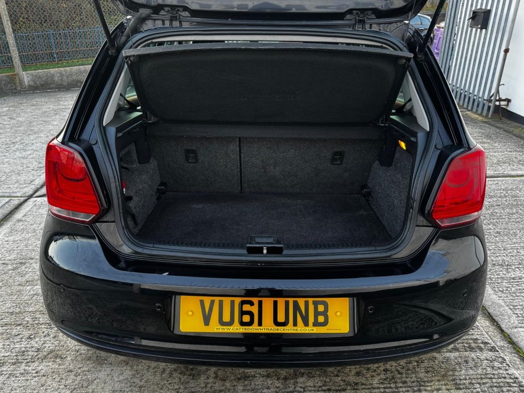 Used Volkswagen Polo 2011 for sale - 76962675: Photo 6