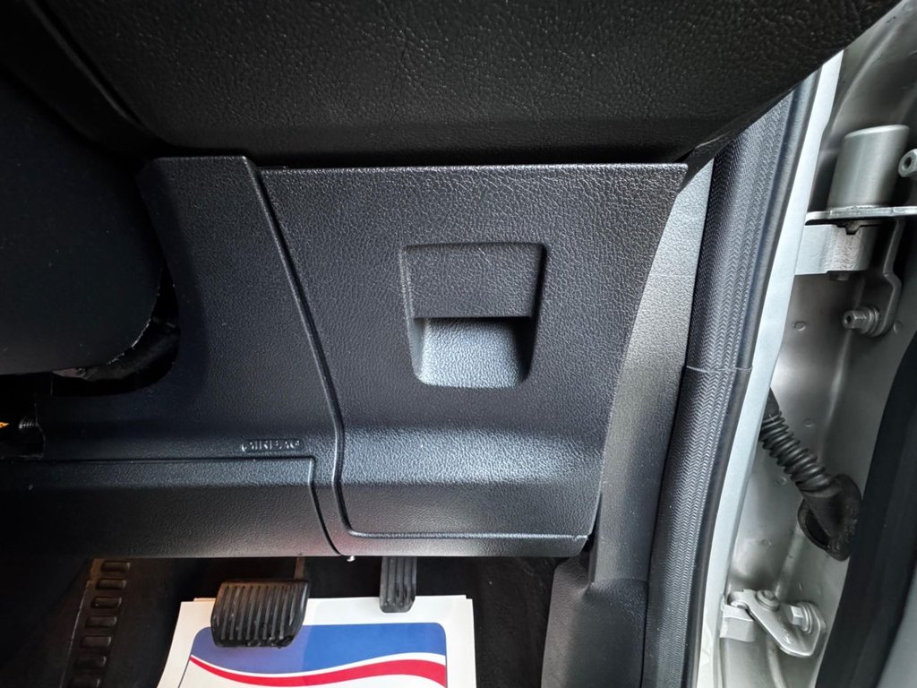 Used Ford S-Max 2009 for sale - 76848310: Photo 38