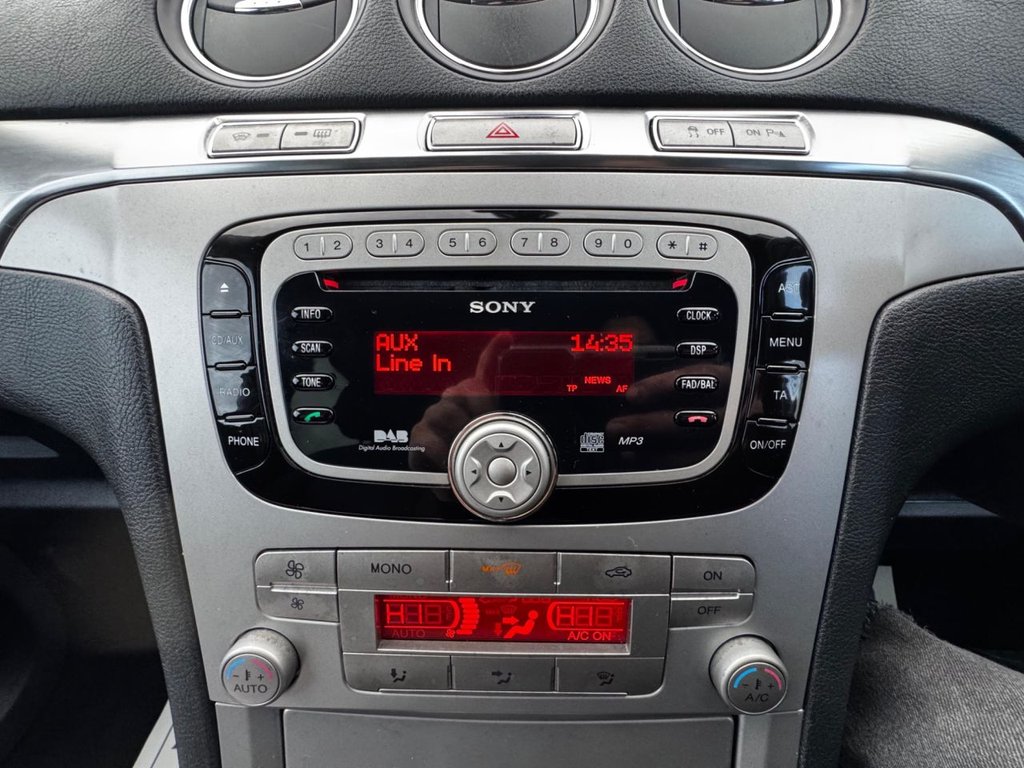 Used Ford S-Max 2009 for sale - 76848310: Photo 41