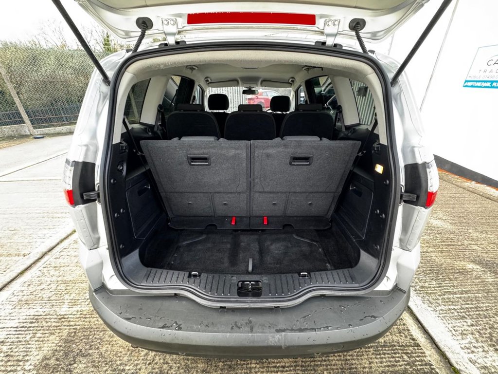 Used Ford S-Max 2009 for sale - 76848310: Photo 6