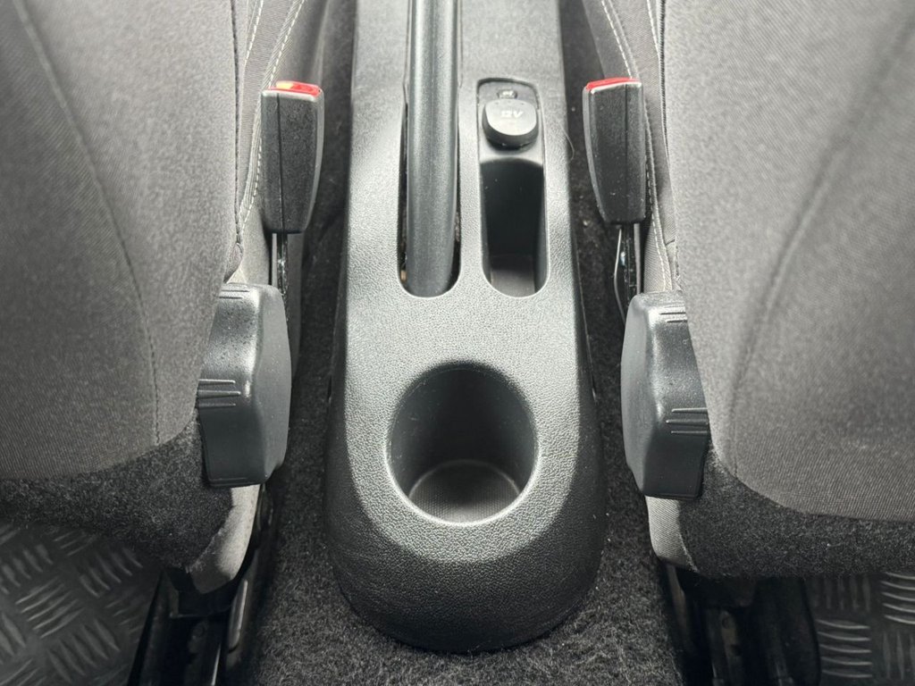 Used Renault Clio 2010 for sale - 78124459: Photo 14