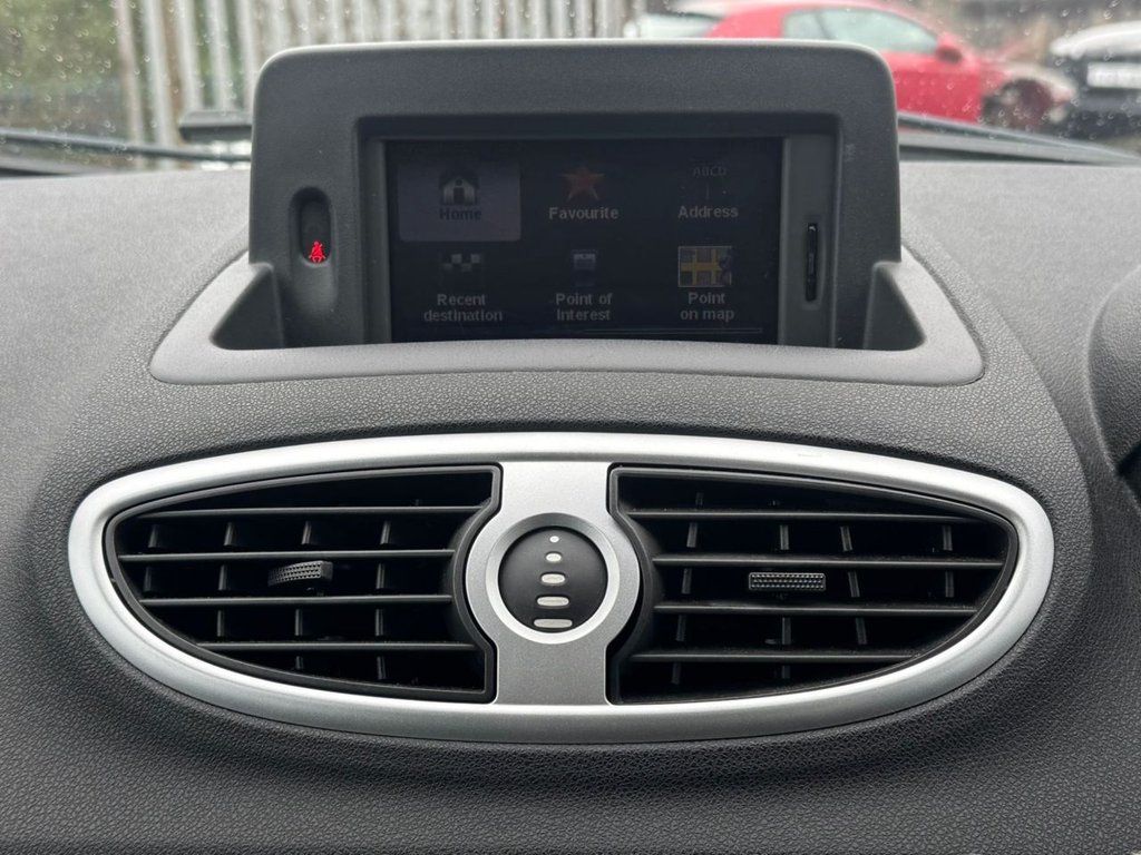 Used Renault Clio 2010 for sale - 78124459: Photo 16