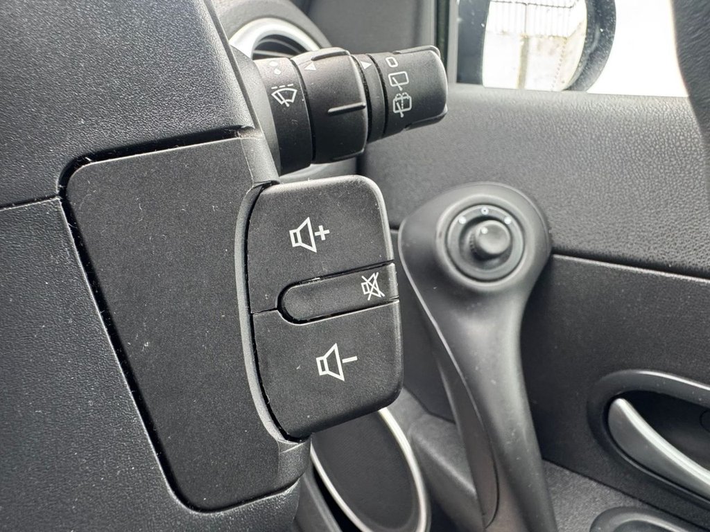 Used Renault Clio 2010 for sale - 78124459: Photo 23