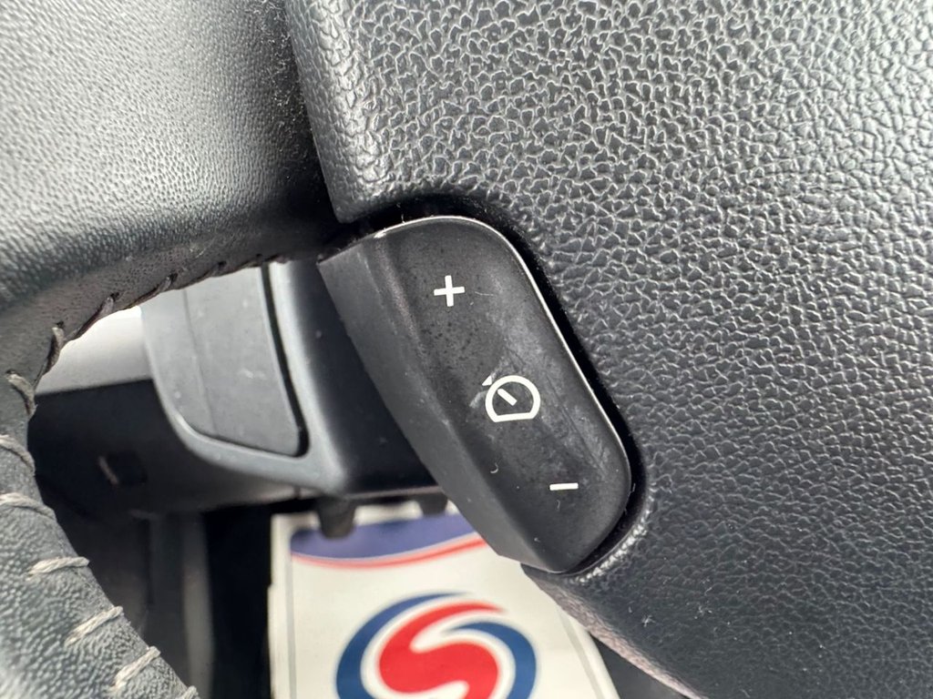 Used Renault Clio 2010 for sale - 78124459: Photo 24