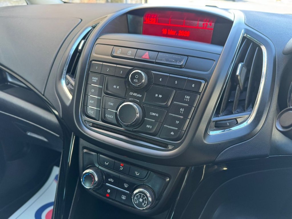 Used Vauxhall Zafira 2015 for sale - 77941762: Photo 45
