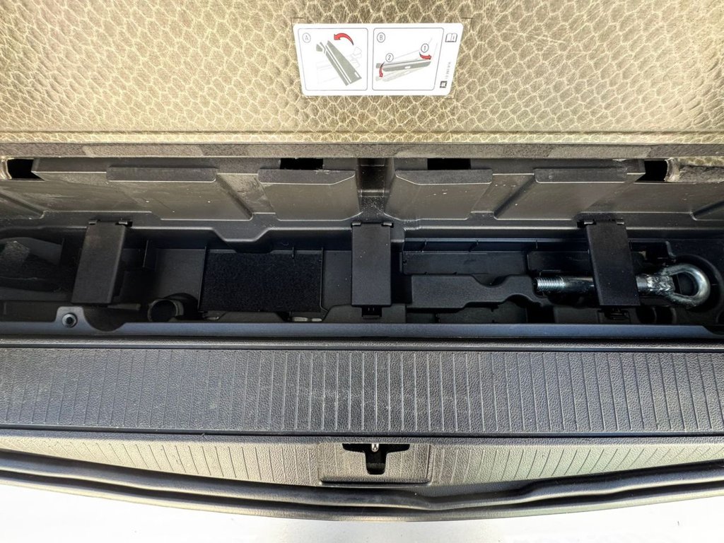 Used Vauxhall Zafira 2015 for sale - 77941762: Photo 7