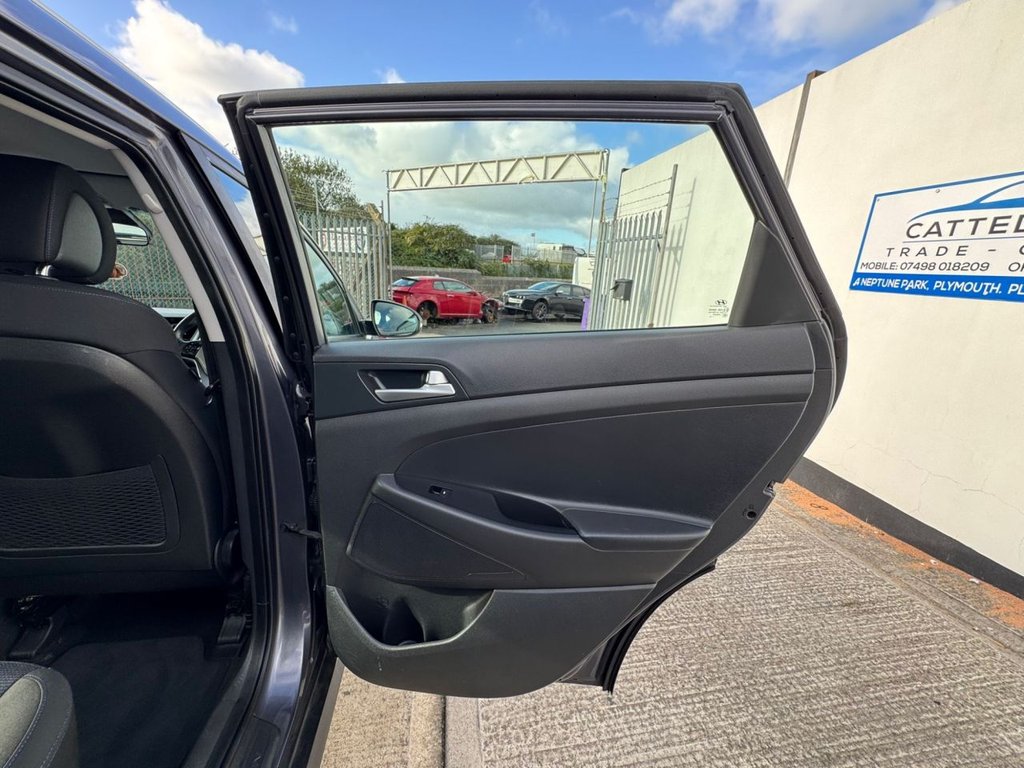 Used Hyundai TUCSON 2016 for sale - 76380140: Photo 12