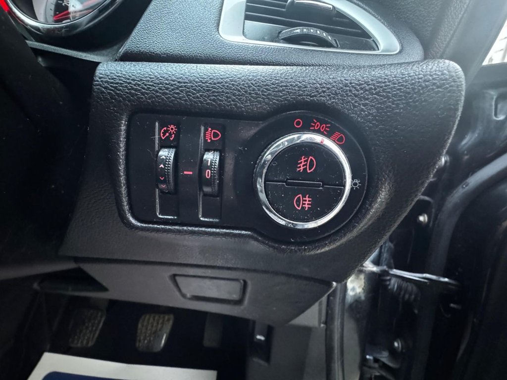 Used Vauxhall Astra 2013 for sale - 77313632: Photo 24