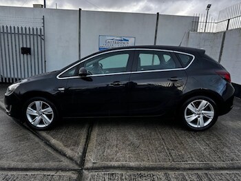 Used Vauxhall Astra 2013 for sale - 77313632: Photo