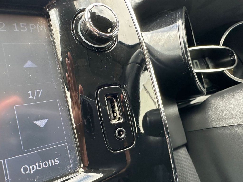 Used Renault Clio 2014 for sale - 74922445: Photo 32