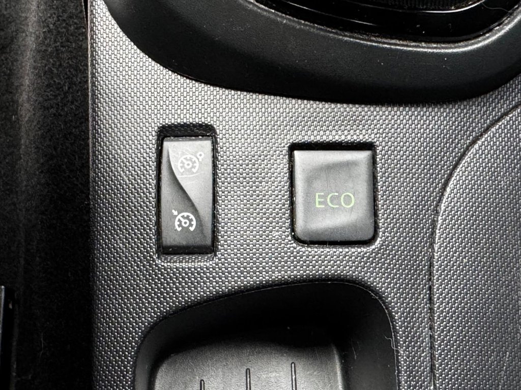 Used Renault Captur 2014 for sale - 76841511: Photo 20