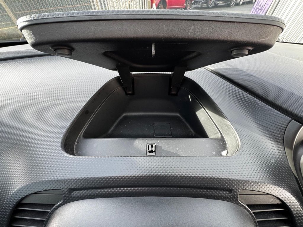 Used Renault Captur 2014 for sale - 76841511: Photo 35