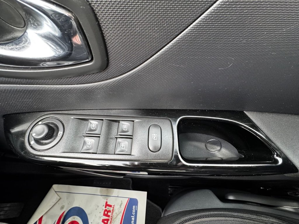 Used Renault Captur 2014 for sale - 76841511: Photo 36