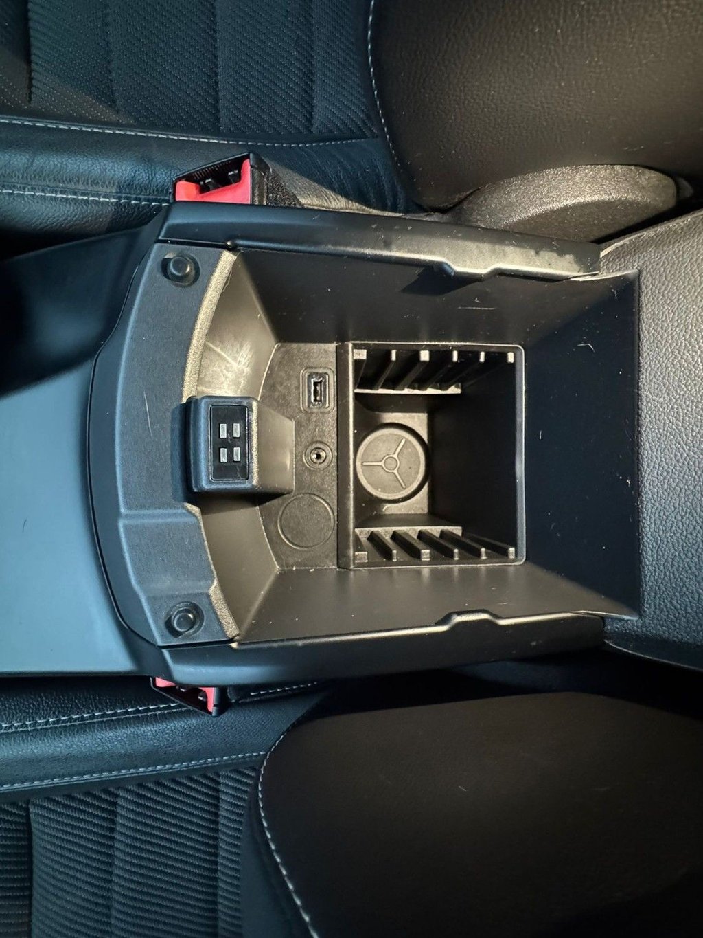 Used Ford Kuga 2015 for sale - 77499042: Photo 27