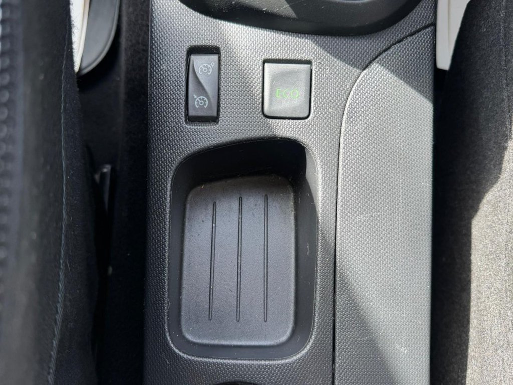 Used Renault Captur 2014 for sale - 76241361: Photo 28