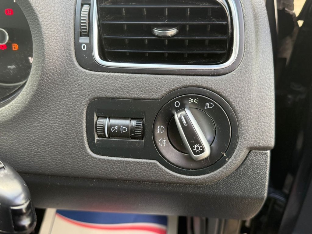 Used Volkswagen Polo 2011 for sale - 76570331: Photo 22