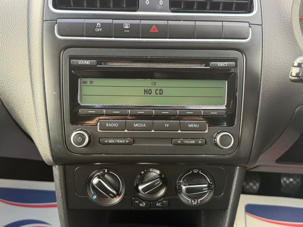 Used Volkswagen Polo 2011 for sale - 76570331: Photo 26