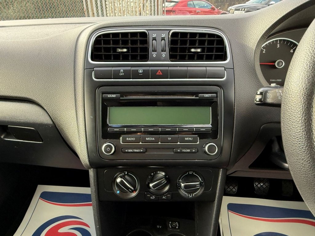 Used Volkswagen Polo 2011 for sale - 76570331: Photo 27