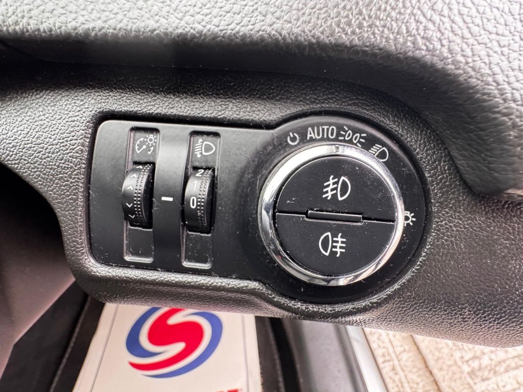 Used Vauxhall Insignia 2011 for sale - 78074120: Photo 44