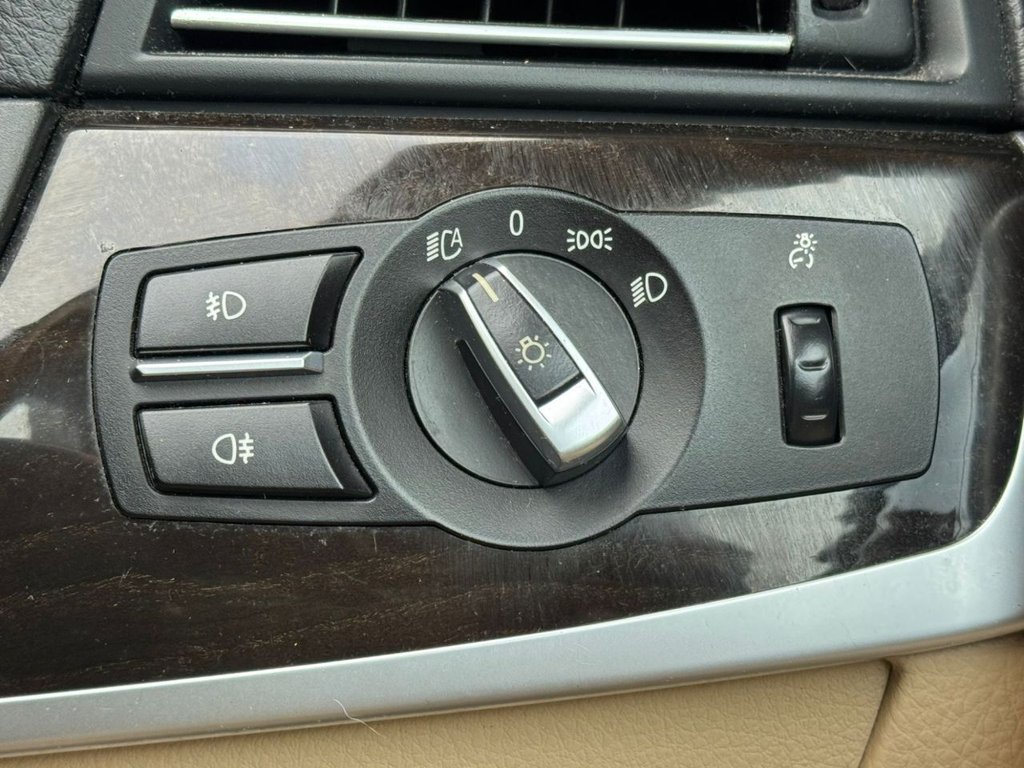 Used BMW 5 Series 2011 for sale - 76914726: Photo 34