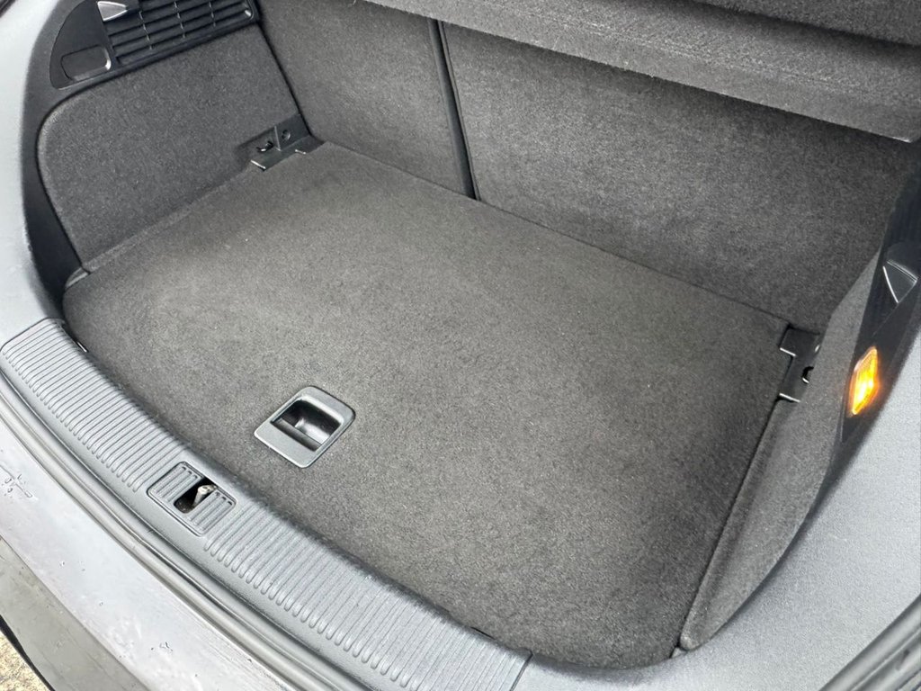 Used Audi A1 2011 for sale - 77384381: Photo 7