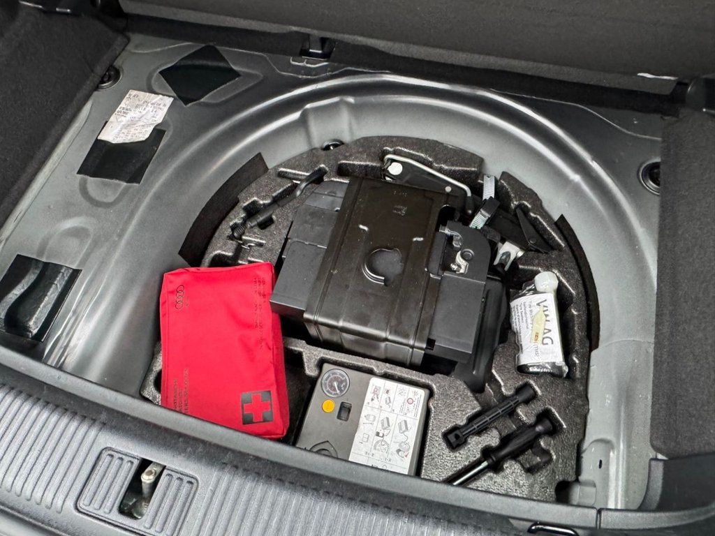 Used Audi A1 2011 for sale - 77384381: Photo 8