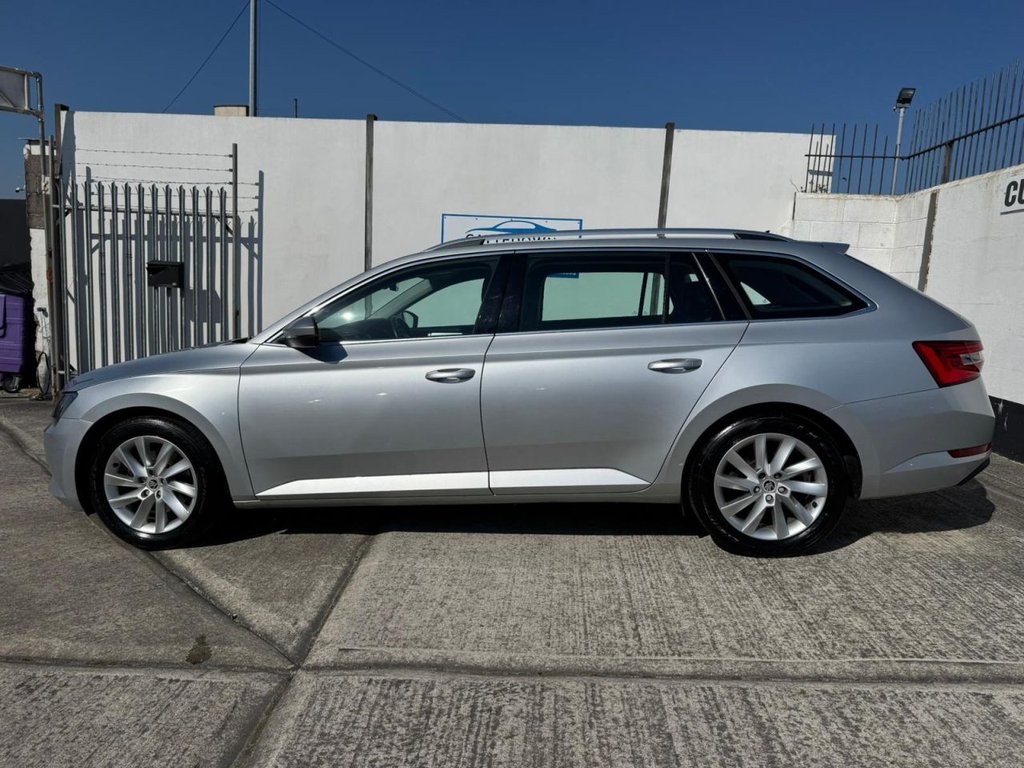 Used Skoda Superb 2017 for sale - 77953057: Photo 2