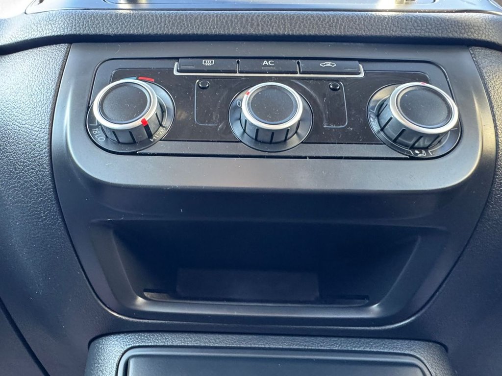 Used Volkswagen Golf Plus 2010 for sale - 76617577: Photo 30