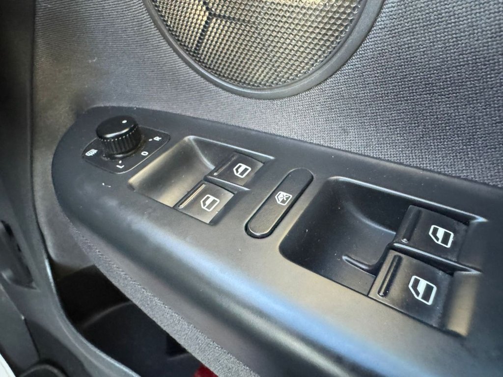 Used Volkswagen Golf Plus 2010 for sale - 76617577: Photo 40