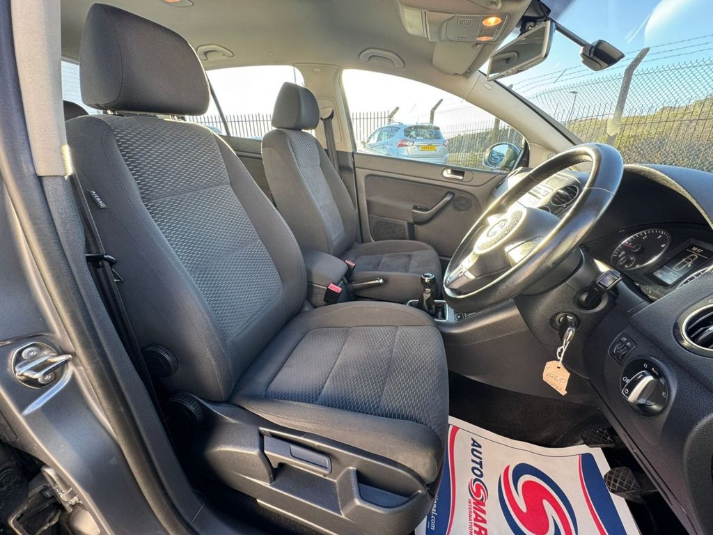 Used Volkswagen Golf Plus 2010 for sale - 76617577: Photo 41