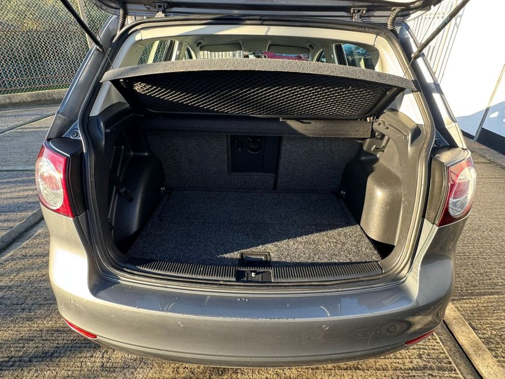 Used Volkswagen Golf Plus 2010 for sale - 76617577: Photo 7