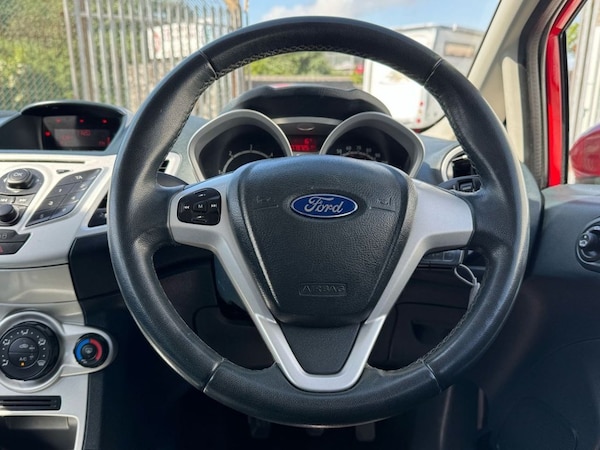 Used Ford Fiesta 2012 for sale - 74443285: Photo 24